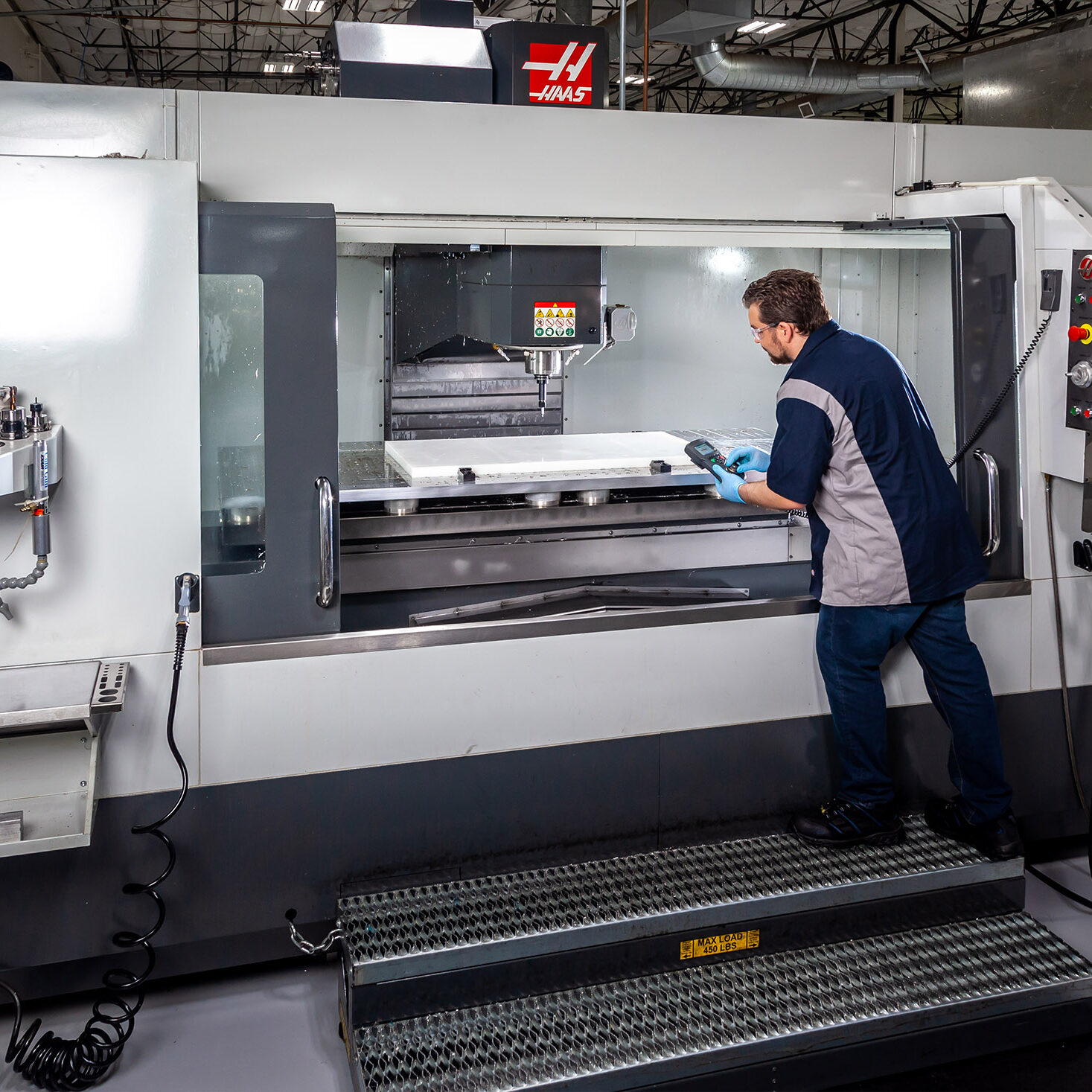 OY Shop VF9 CNC Machine